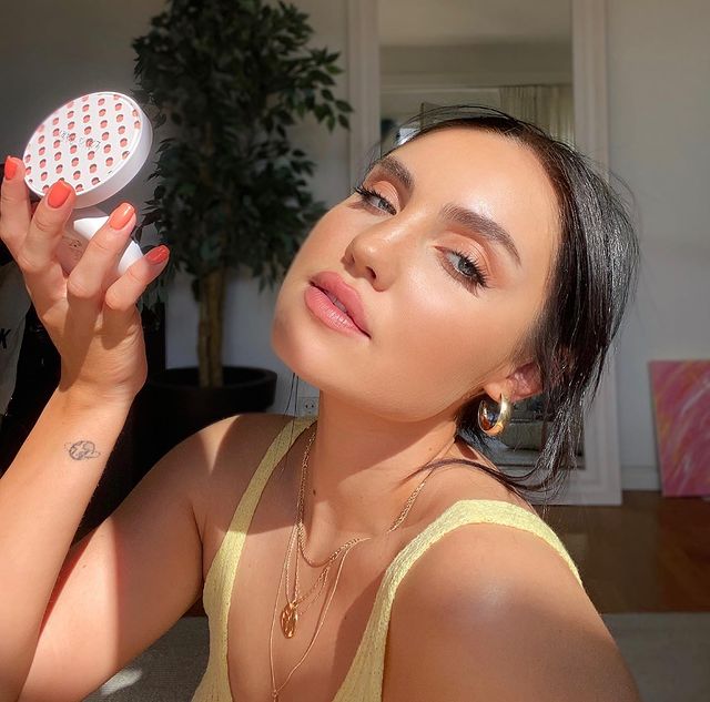 How to Stop Your Makeup Melting off in Summer